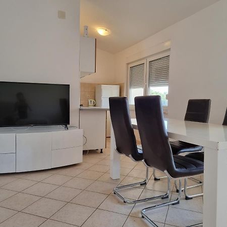 Apartment Bagic Vir Exterior foto
